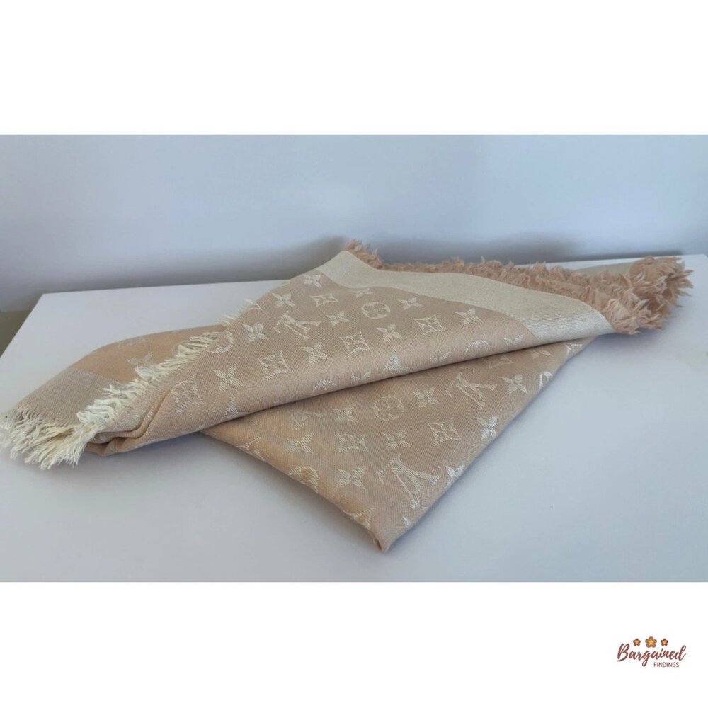 Authentic Louis Vuitton Pink/Beige Silk Wool Monogram Shawl Scarf 55x55 - M72046 - Picture 5 of 8